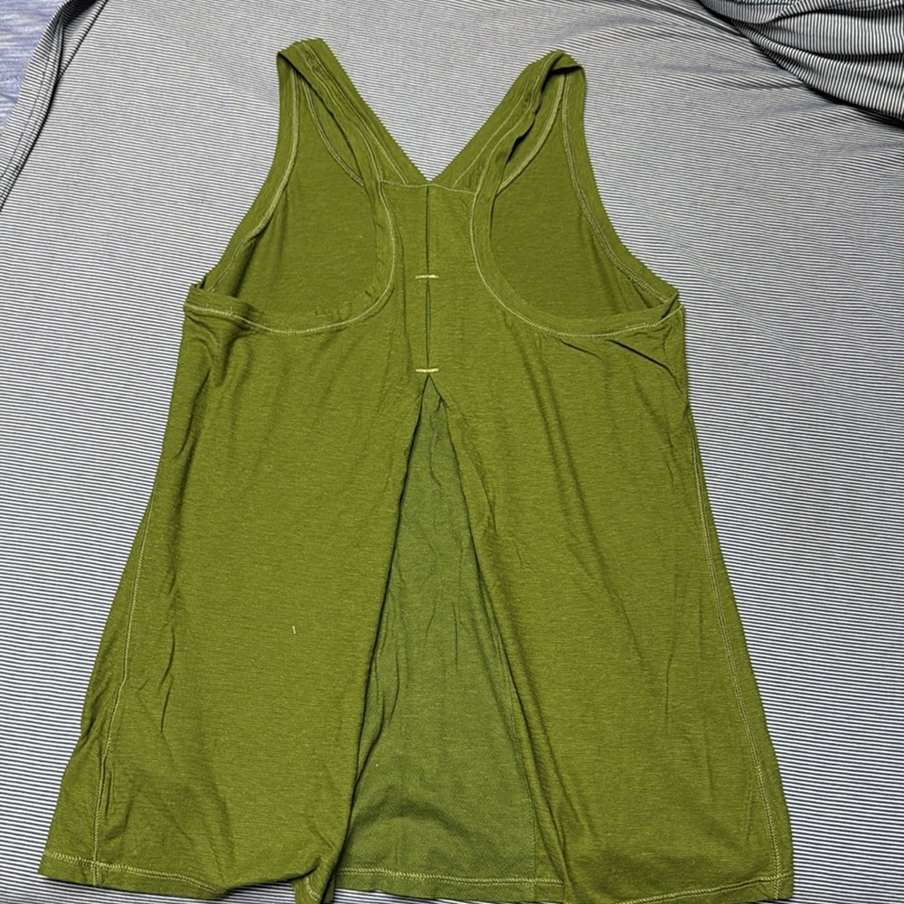 Like new Outdoor Research loose fitting tank - Picture 3 of 3